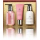 Molton Brown Delicious Rhubarb & Rose rankų priežiūros rinkinys (losjonas 100 ml. + muilas 100 ml. + kremas 40 ml.)